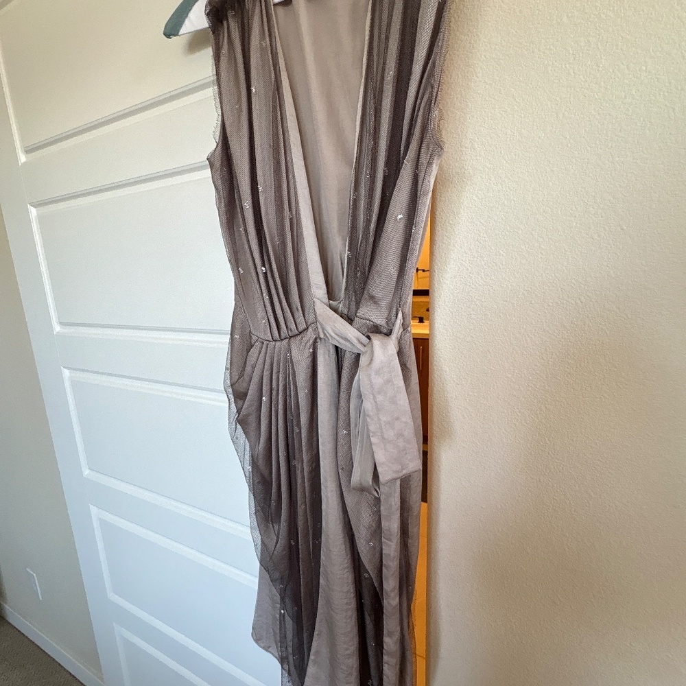 Dress - Picture 3 of 3